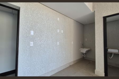 Apartamento à venda com 140m², 3 quartos e 2 vagas Apartamento à venda com 140m², 3 quartos e 2 vagasÁrea de Serviço