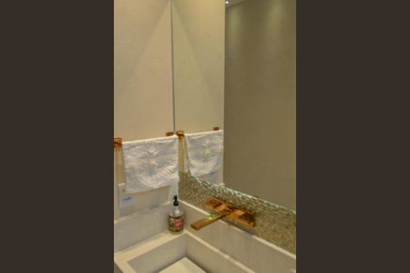 Casa de condomínio à venda com 228m², 3 quartos e 3 vagas Casa de condomínio à venda com 228m², 3 quartos e 3 vagasLavabo