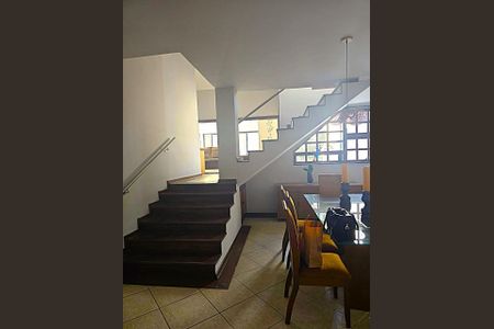 Casa de condomínio à venda com 325m², 3 quartos e 5 vagasFoto 08