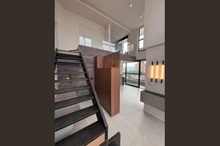 Studio à venda com 77m², 1 quarto e 1 vaga Studio à venda com 77m², 1 quarto e 1 vagaStudio