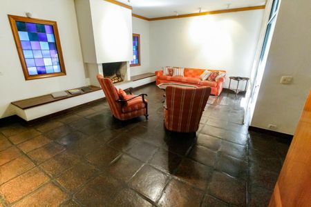 Casa à venda com 1157m², 6 quartos e 8 vagas Casa à venda com 1157m², 6 quartos e 8 vagasSala 3