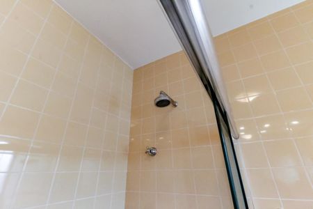 Casa à venda com 1157m², 6 quartos e 8 vagas Casa à venda com 1157m², 6 quartos e 8 vagasBanheiro 2