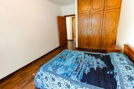 Casa à venda com 1157m², 6 quartos e 8 vagas Casa à venda com 1157m², 6 quartos e 8 vagasQuarto 3