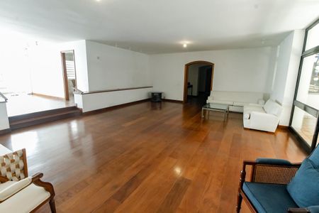 Casa à venda com 1157m², 6 quartos e 8 vagas Casa à venda com 1157m², 6 quartos e 8 vagasSala 1