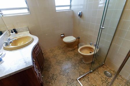 Casa à venda com 1157m², 6 quartos e 8 vagas Casa à venda com 1157m², 6 quartos e 8 vagasBanheiro 1