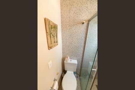 Apartamento à venda com 127m², 4 quartos e 2 vagas Apartamento à venda com 127m², 4 quartos e 2 vagasBanheiro Suite 2