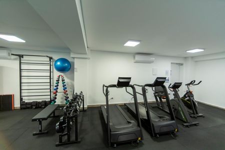 Apartamento à venda com 127m², 4 quartos e 2 vagas Apartamento à venda com 127m², 4 quartos e 2 vagasÁrea comum - Academia