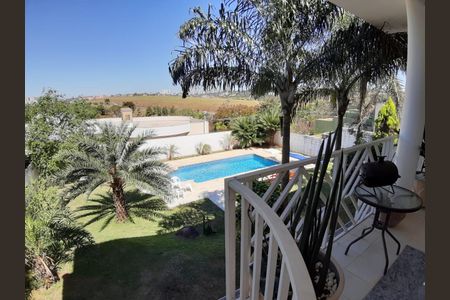 Casa de condomínio à venda com 570m², 5 quartos e 4 vagas Casa de condomínio à venda com 570m², 5 quartos e 4 vagasFoto 03