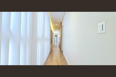 Casa de condomínio à venda com 1000m², 4 quartos e 4 vagasCorredor