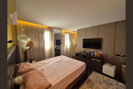 Apartamento à venda com 131m², 3 quartos e 3 vagas