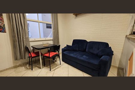 Apartamento à venda com 33m², 1 quarto e sem vaga