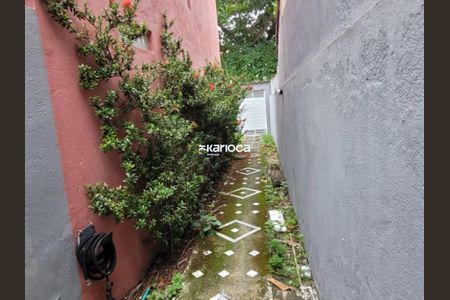 Casa à venda com 75m², 2 quartos e 1 vaga