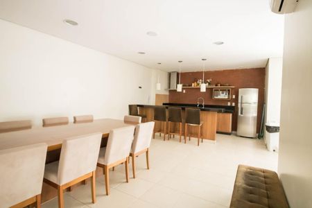 Apartamento à venda com 85m², 3 quartos e 2 vagas Apartamento à venda com 85m², 3 quartos e 2 vagasÁrea comum - Salão de festas