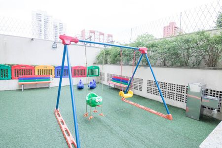 Apartamento à venda com 85m², 3 quartos e 2 vagas Apartamento à venda com 85m², 3 quartos e 2 vagasPlayground