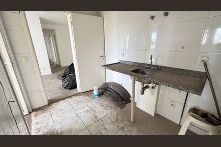 Apartamento à venda com 85m², 3 quartos e 2 vagas Apartamento à venda com 85m², 3 quartos e 2 vagasCozinha