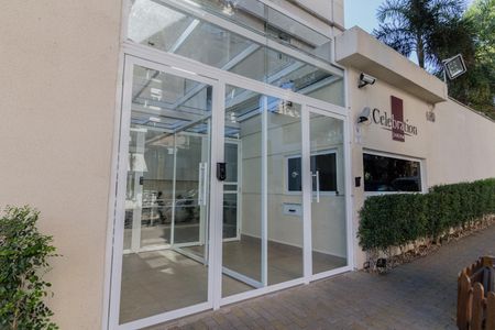 Apartamento à venda com 85m², 3 quartos e 2 vagas Apartamento à venda com 85m², 3 quartos e 2 vagasFachada