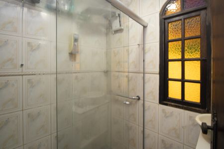 Casa à venda com 286m², 3 quartos e 3 vagasBanheiro 1