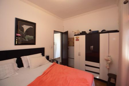 Casa à venda com 286m², 3 quartos e 3 vagasQuarto 2