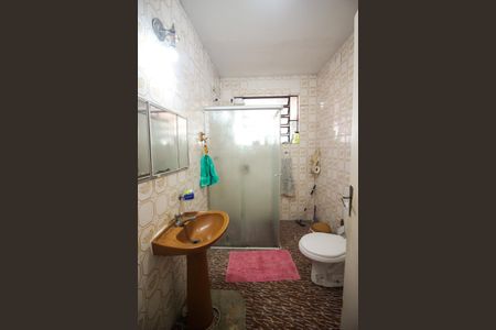 Casa à venda com 150m², 3 quartos e 2 vagas Casa à venda com 150m², 3 quartos e 2 vagasBanheiro Social