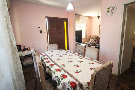 Casa à venda com 150m², 3 quartos e 2 vagas Casa à venda com 150m², 3 quartos e 2 vagasSala de Jantar