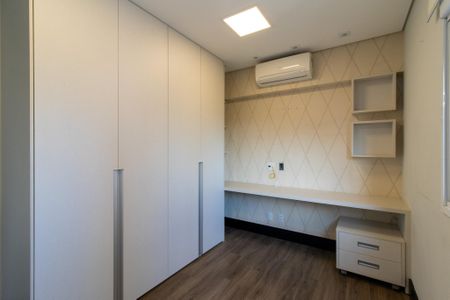 Apartamento à venda com 189m², 3 quartos e 3 vagasQuarto 2