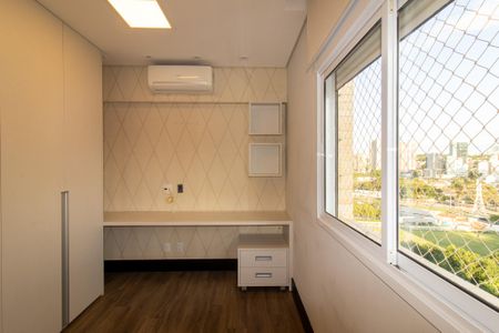 Apartamento à venda com 189m², 3 quartos e 3 vagasQuarto 2