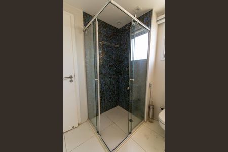 Apartamento à venda com 189m², 3 quartos e 3 vagasBanheiro do Quarto 1