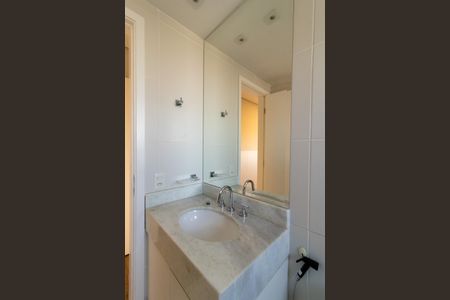 Apartamento à venda com 189m², 3 quartos e 3 vagasBanheiro do Quarto 2