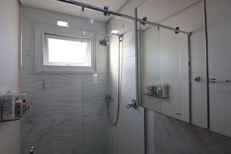 Apartamento à venda com 131m², 2 quartos e 3 vagasBanheiro da Suíte 2