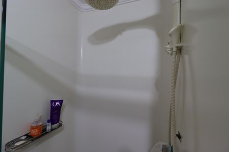 Apartamento à venda com 141m², 3 quartos e 2 vagasBanheiro da Suíte 2 - Box