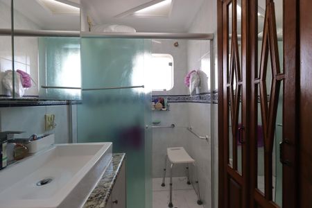 Apartamento à venda com 141m², 3 quartos e 2 vagasBanheiro da Suíte Master