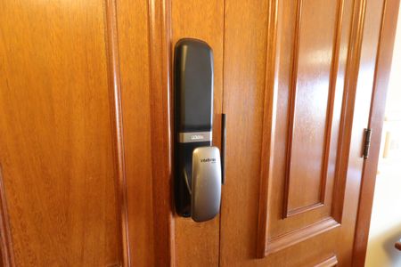 Apartamento à venda com 141m², 3 quartos e 2 vagasFechadura eletrônica