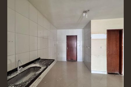 Casa de condomínio à venda com 132m², 3 quartos e 1 vaga Casa de condomínio à venda com 132m², 3 quartos e 1 vagaCozinha