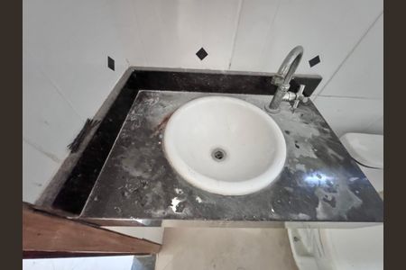 Casa de condomínio à venda com 132m², 3 quartos e 1 vaga Casa de condomínio à venda com 132m², 3 quartos e 1 vagaSuíte 2 - Banheiro