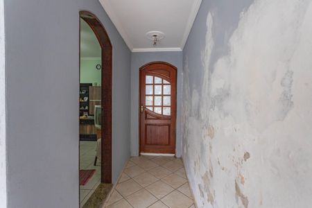 Casa à venda com 180m², 3 quartos e 2 vagas Casa à venda com 180m², 3 quartos e 2 vagasEntrada