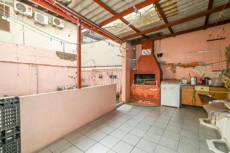 Casa à venda com 380m², 5 quartos e 2 vagasChurrasqueira