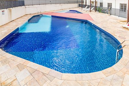 Apartamento à venda com 54m², 2 quartos e 1 vaga Apartamento à venda com 54m², 2 quartos e 1 vagaÁrea comum - Piscina