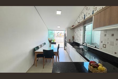 Apartamento à venda com 96m², 2 quartos e 1 vaga Apartamento à venda com 96m², 2 quartos e 1 vagaCobertura - Cozinha
