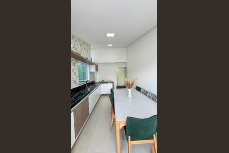 Apartamento à venda com 96m², 2 quartos e 1 vaga Apartamento à venda com 96m², 2 quartos e 1 vagaCobertura - Cozinha