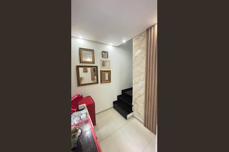 Apartamento à venda com 96m², 2 quartos e 1 vaga Apartamento à venda com 96m², 2 quartos e 1 vagaSala