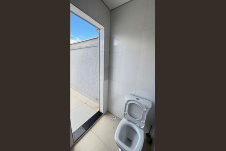 Apartamento à venda com 96m², 2 quartos e 1 vaga Apartamento à venda com 96m², 2 quartos e 1 vagaCobertura - Banheiro