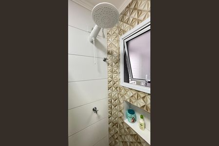 Apartamento à venda com 96m², 2 quartos e 1 vaga Apartamento à venda com 96m², 2 quartos e 1 vagaBanheiro