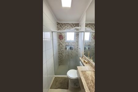 Apartamento à venda com 96m², 2 quartos e 1 vaga Apartamento à venda com 96m², 2 quartos e 1 vagaBanheiro da Suíte