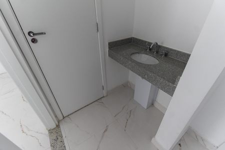 Apartamento à venda com 33m², 2 quartos e sem vaga Apartamento à venda com 33m², 2 quartos e sem vagaBanheiro