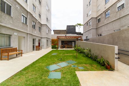 Apartamento à venda com 33m², 2 quartos e sem vaga Apartamento à venda com 33m², 2 quartos e sem vagaÁrea Comum