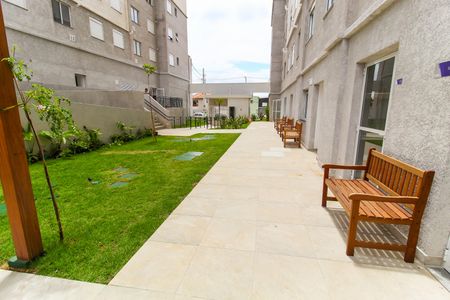 Apartamento à venda com 33m², 2 quartos e sem vaga Apartamento à venda com 33m², 2 quartos e sem vagaÁrea Comum