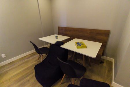 Apartamento à venda com 33m², 2 quartos e sem vaga Apartamento à venda com 33m², 2 quartos e sem vagaEspaço de Jogos