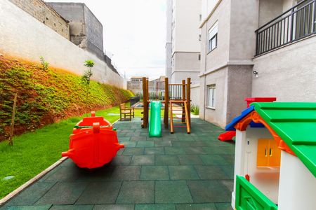 Apartamento à venda com 33m², 2 quartos e sem vaga Apartamento à venda com 33m², 2 quartos e sem vagaPlayground