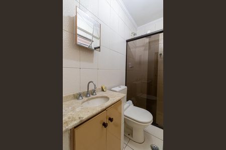 Casa à venda com 220m², 3 quartos e 2 vagas Casa à venda com 220m², 3 quartos e 2 vagasCasa 2 - Banheiro