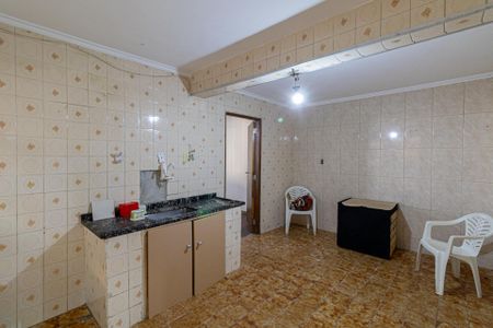 Casa à venda com 220m², 3 quartos e 2 vagas Casa à venda com 220m², 3 quartos e 2 vagasCasa 2 - Cozinha
